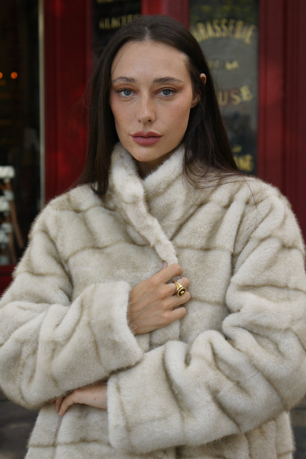 Manteau Court Fausse Fourrure Iseul Blanc Cassé